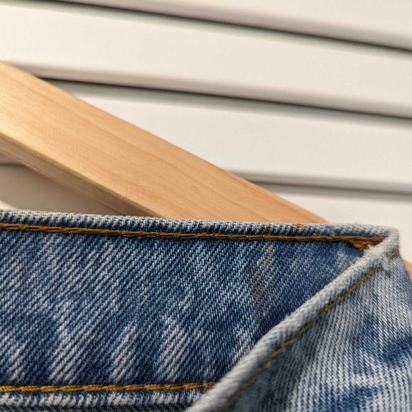 70s Straight Leg Jeans - Destroyed Sunfaded Indigo by Re/Done - Picture 6 of 6